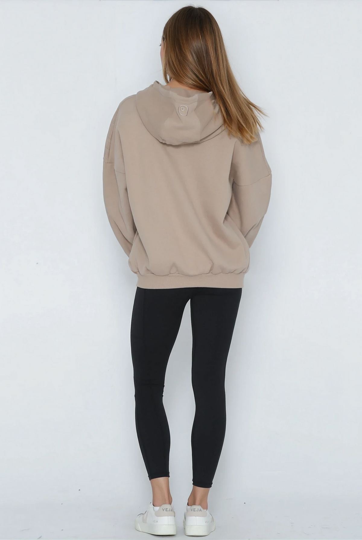 Nursing hoodie, oversized, organic cotton, invisible zipper, sweat and milk, back shot, full body