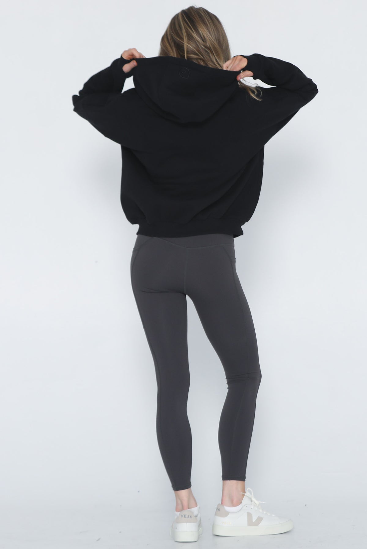 Nursing hoodie, oversized, organic cotton, invisible zipper, sweat and milk, back show with hood on