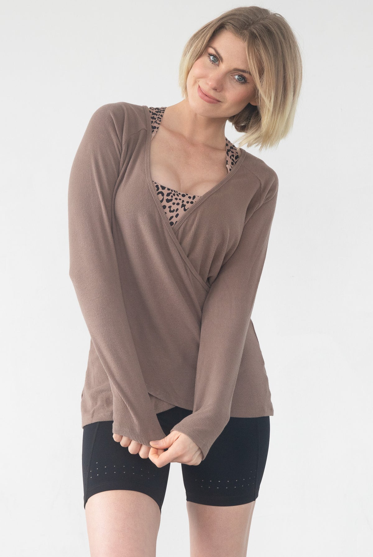 Charlotte two way nursing sweater, reversible, sweat and milk, camel