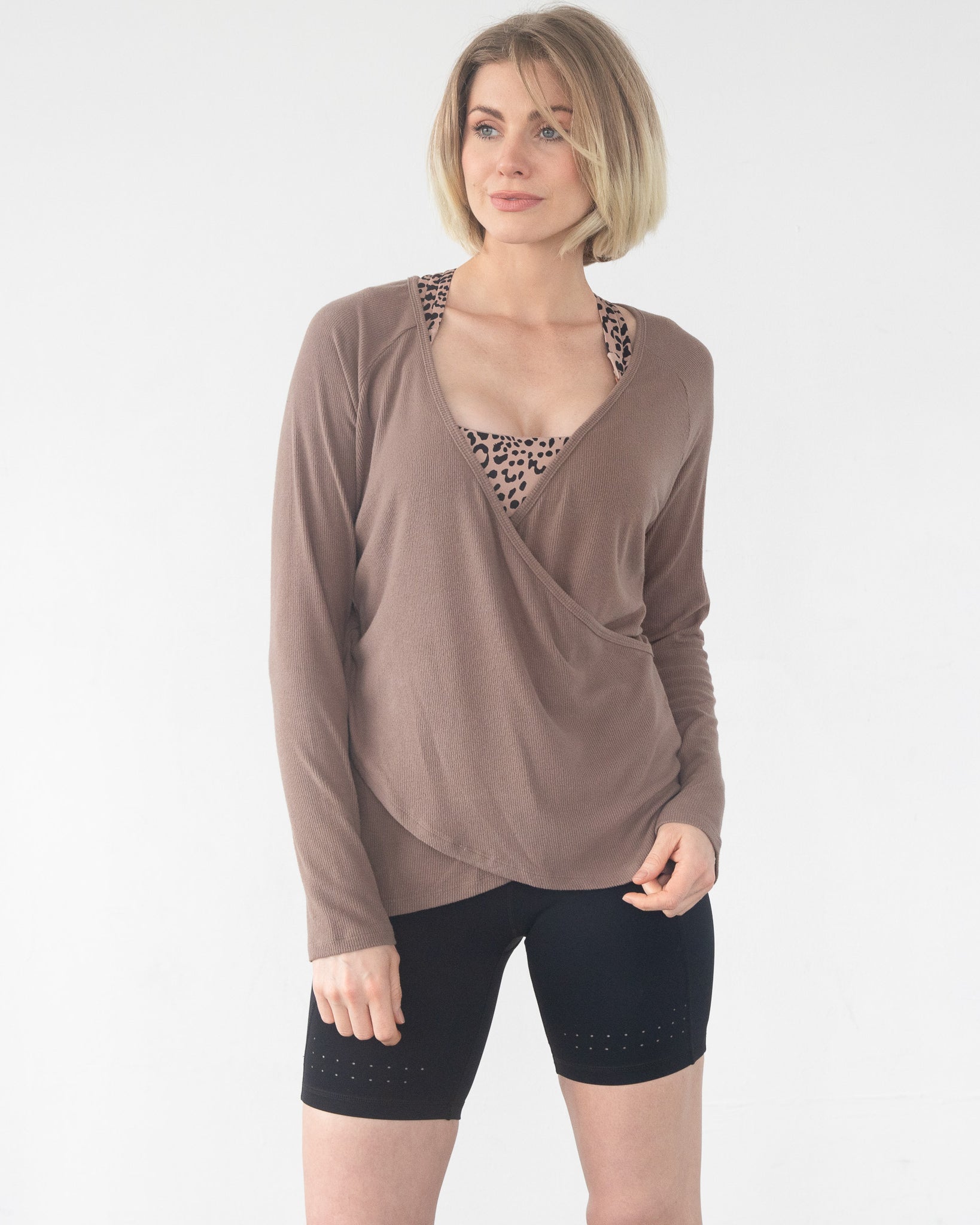 Charlotte two way nursing sweater, reversible, sweat and milk, camel