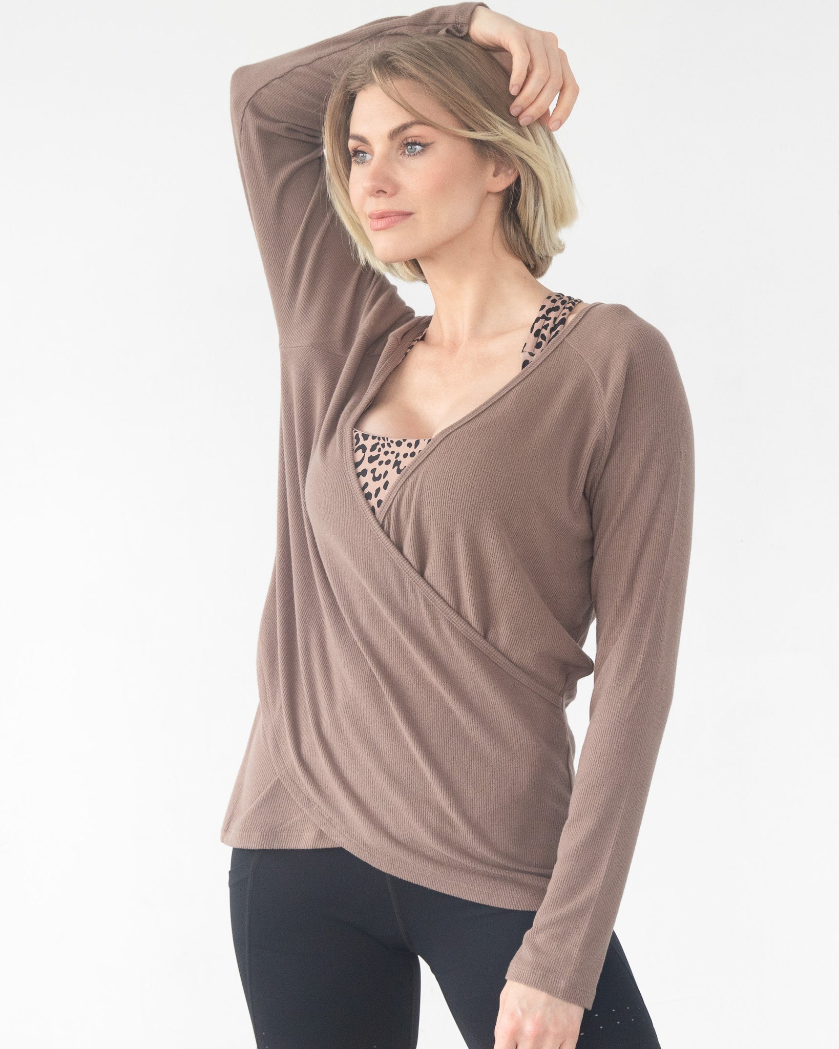 Charlotte two way nursing sweater, reversible, sweat and milk, camel