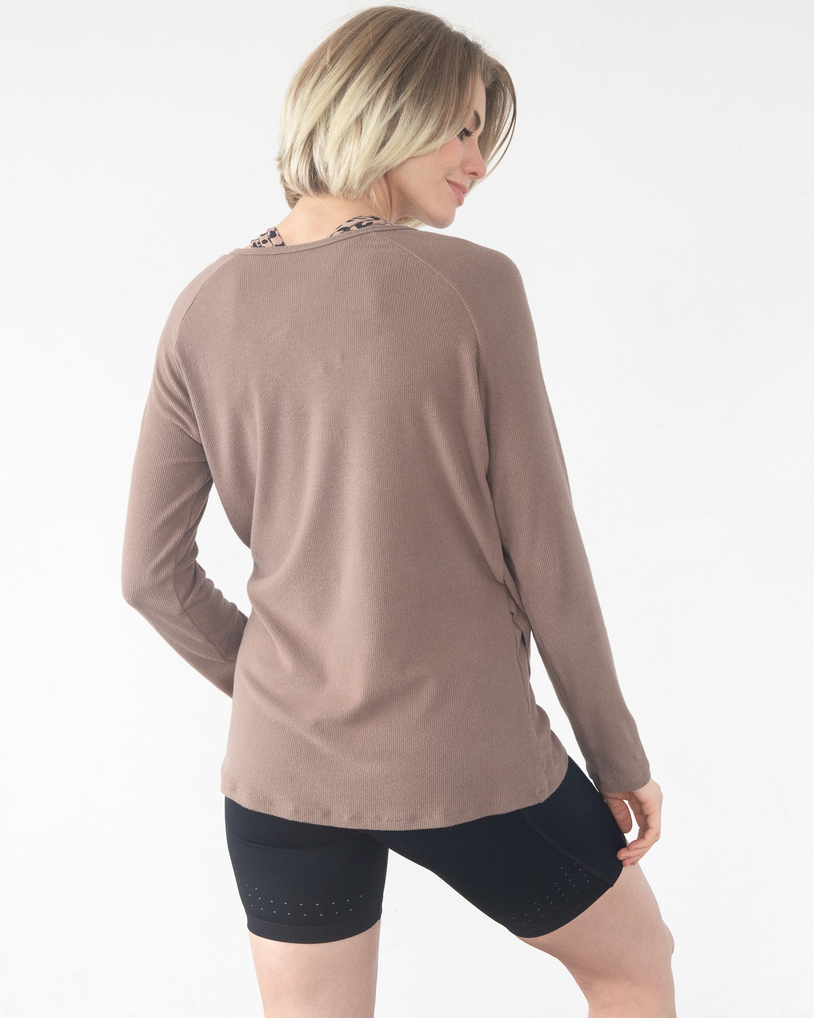 Charlotte two way nursing sweater, reversible, sweat and milk, camel