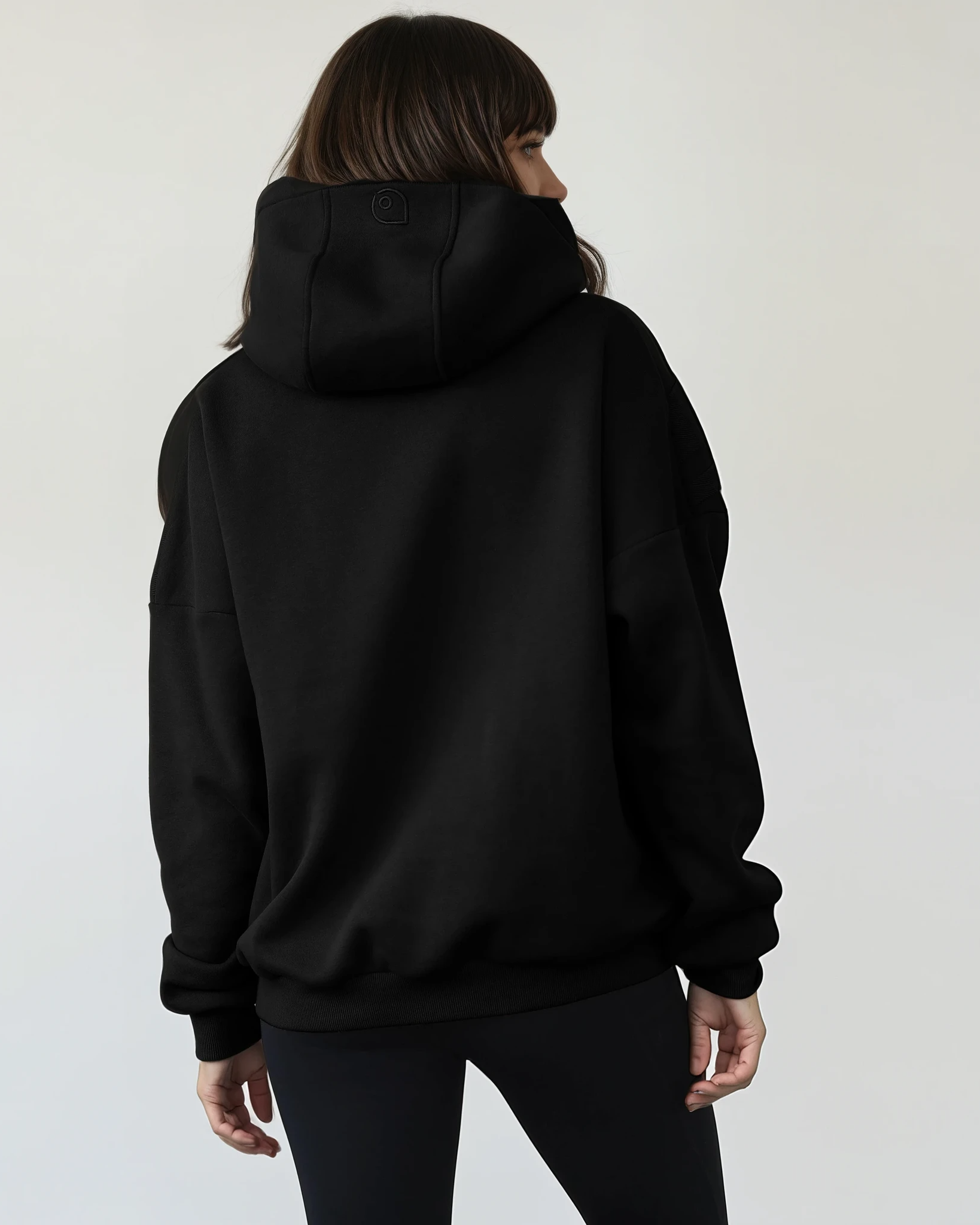 Nursing hoodie, oversized, organic cotton, invisible zipper, sweat and milk, back shot
