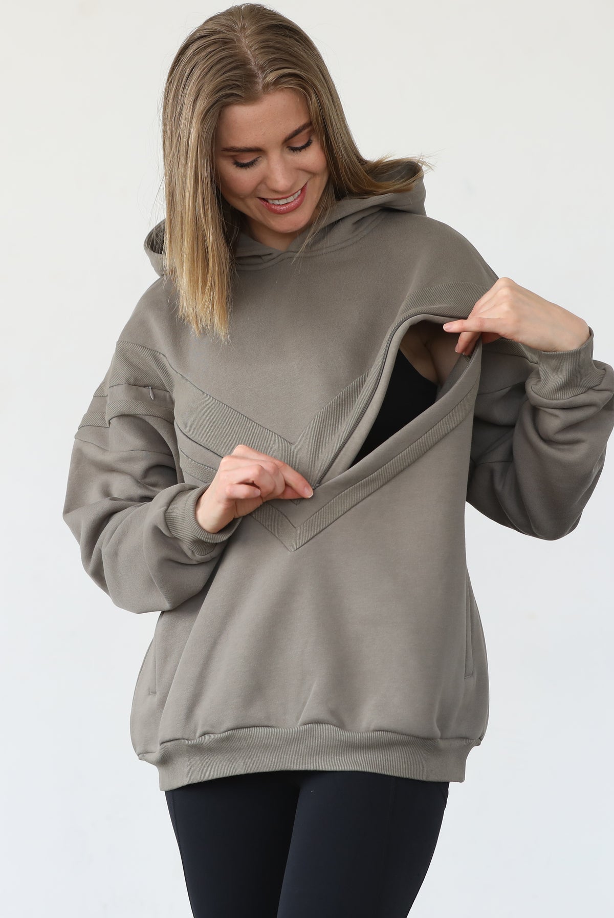 Isabella Nursing and pregnancy hoodie, sweat and milk