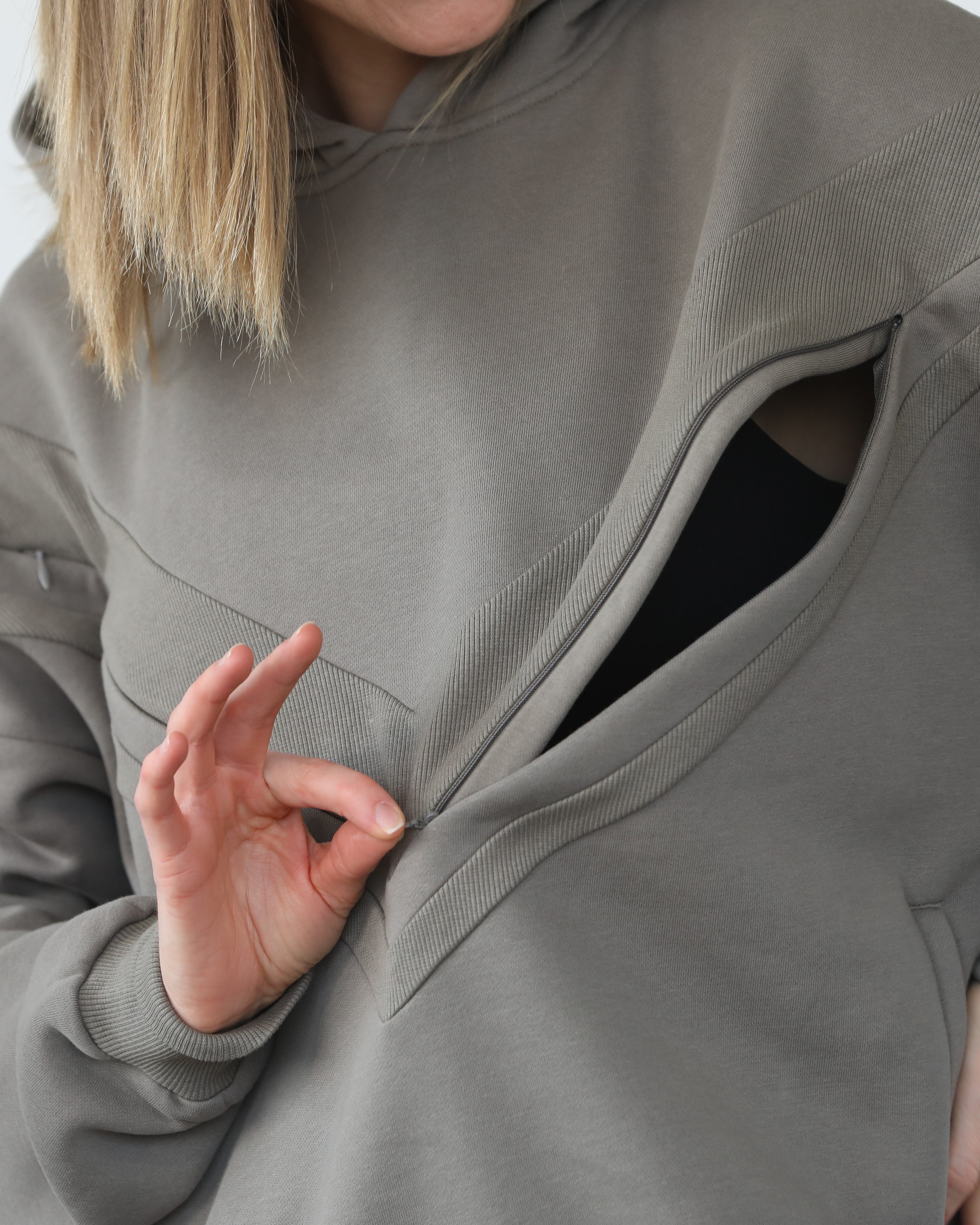Isabella Nursing and pregnancy hoodie, sweat and milk