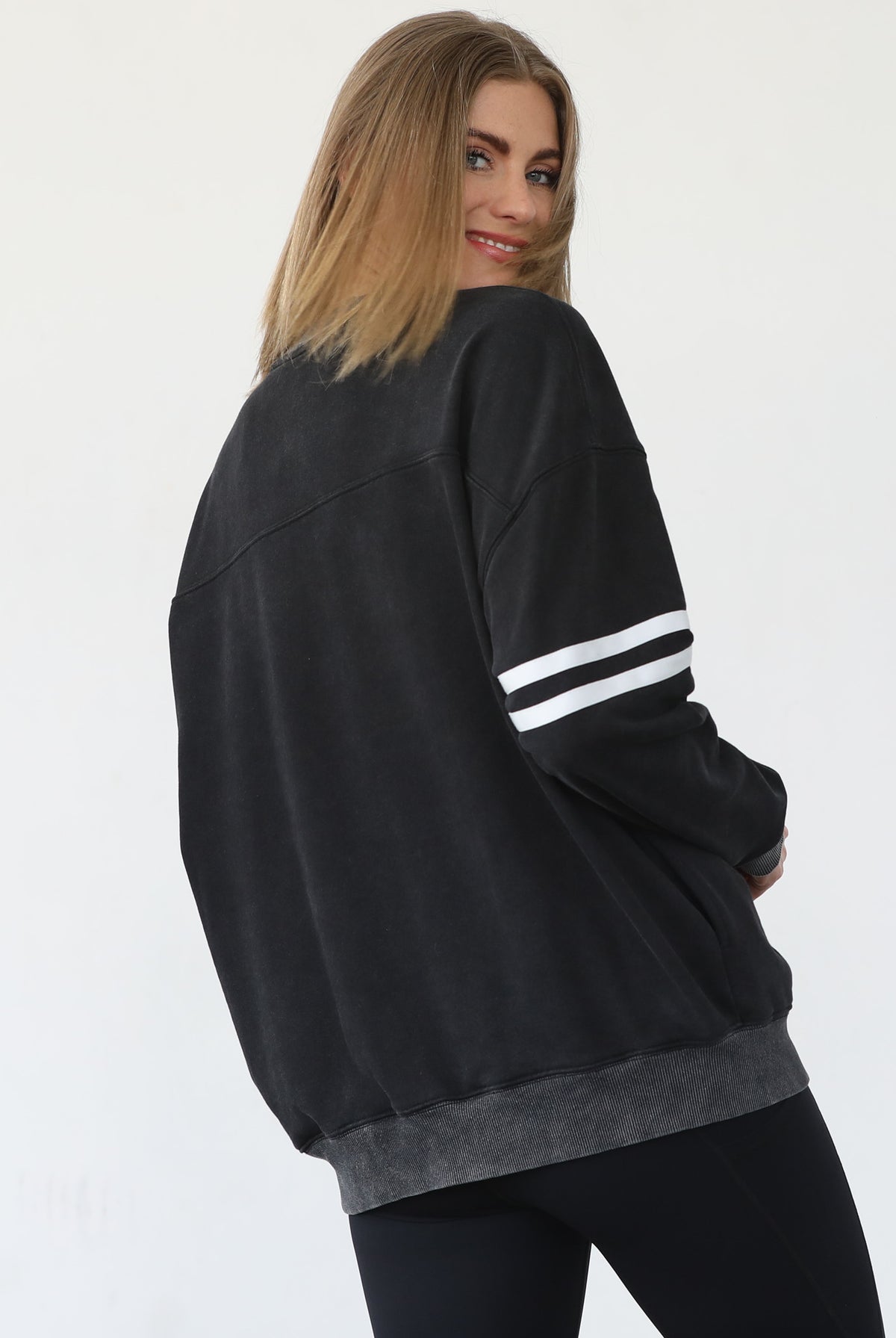 slouchy oversized nursing sweatshirt, sweat and milk