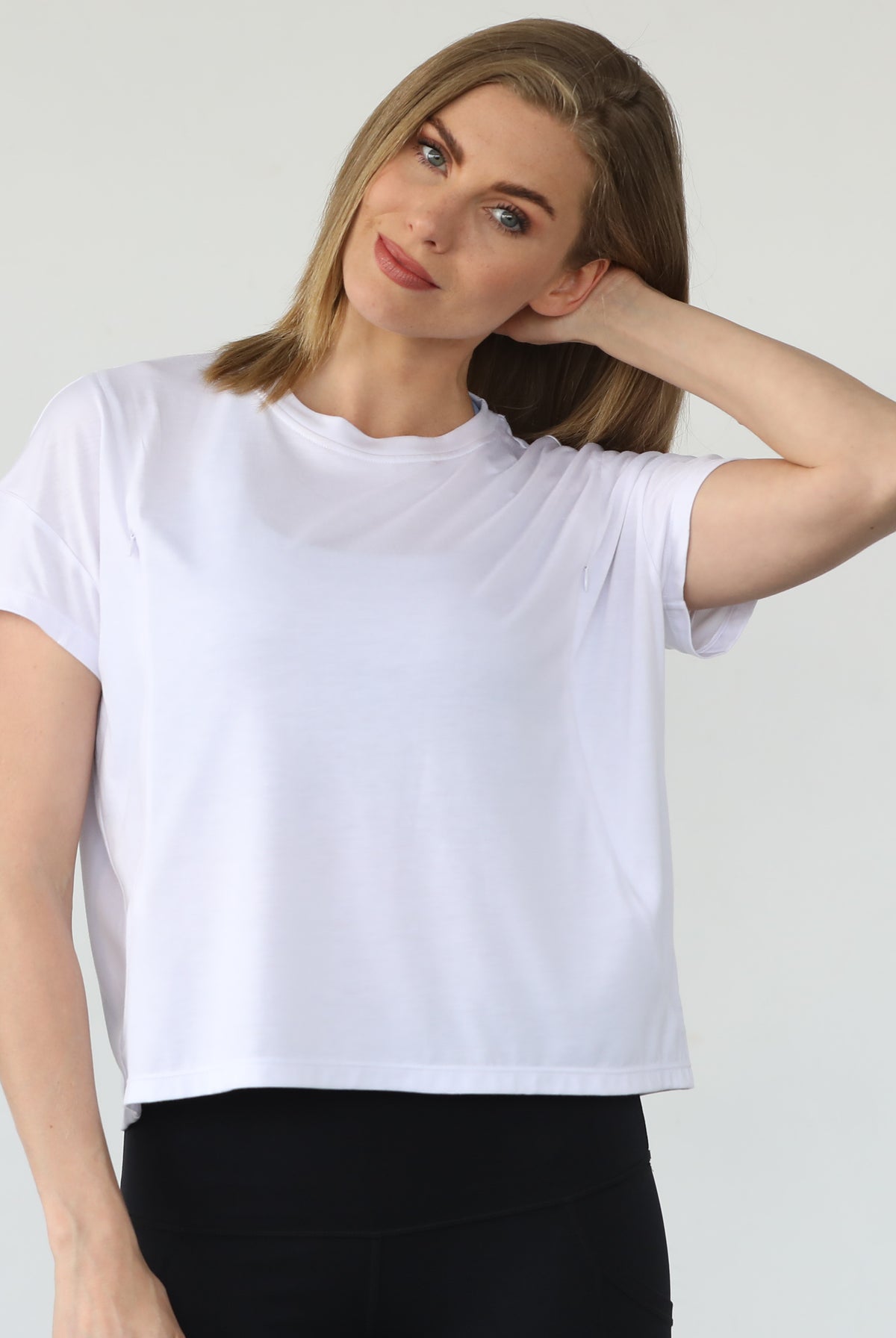 Abigail nursing short sleeve, white, sweat and milk