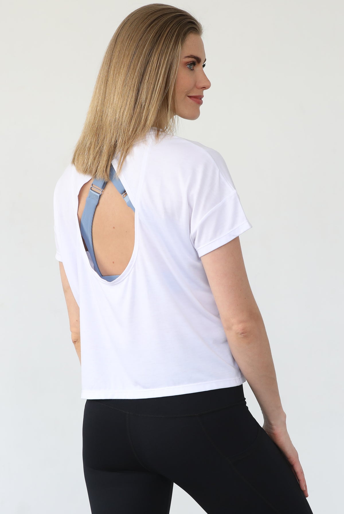 Abigail nursing short sleeve, white, sweat and milkAbigail nursing short sleeve, white, sweat and milk