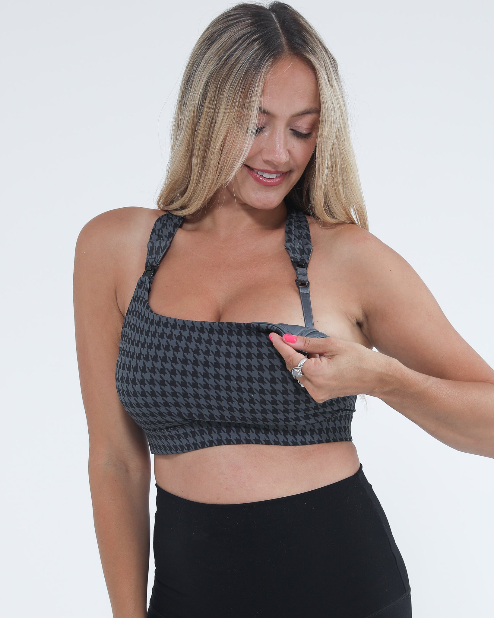 Chloe 4 high impact nursing sports bra, houndstooth, big chested, sweat and milk