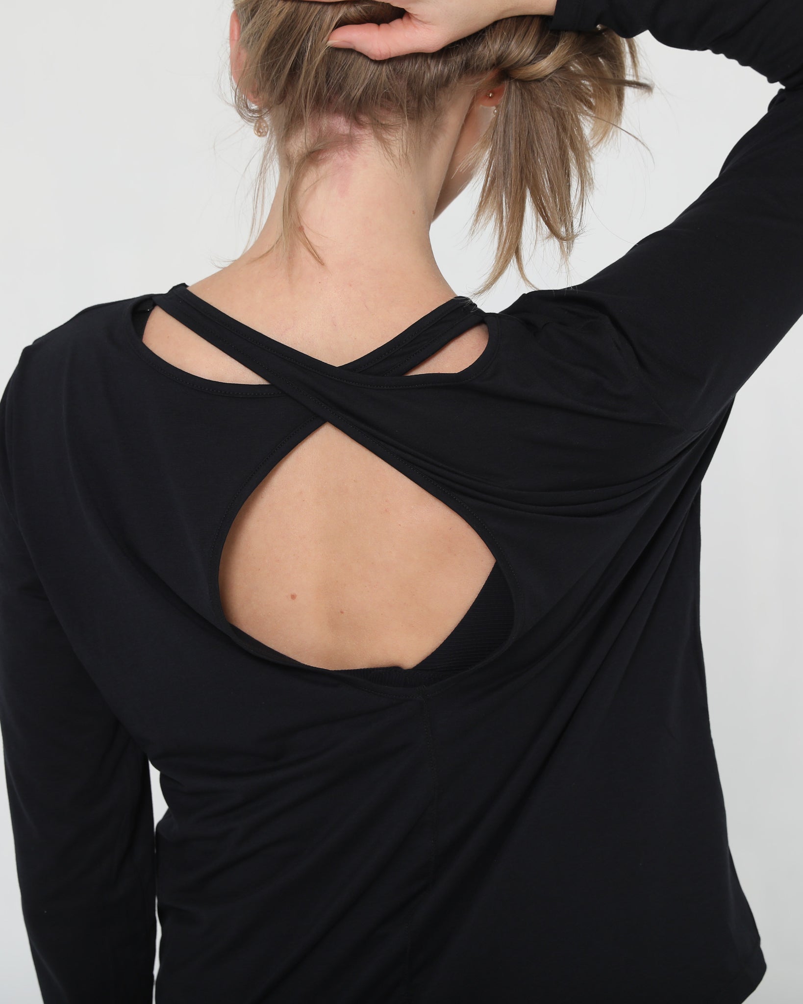stylish nursing top with invisible zippers, open back design, sweat and milk