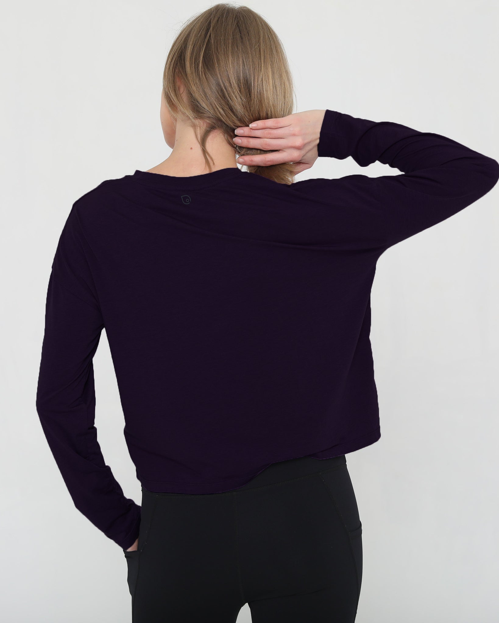 soft long sleeve nursing top crop style, sweat and milk