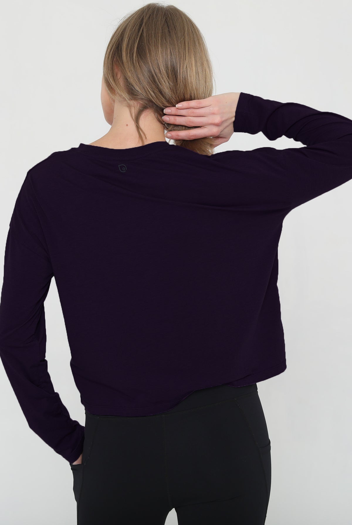 soft long sleeve nursing top crop style, sweat and milk