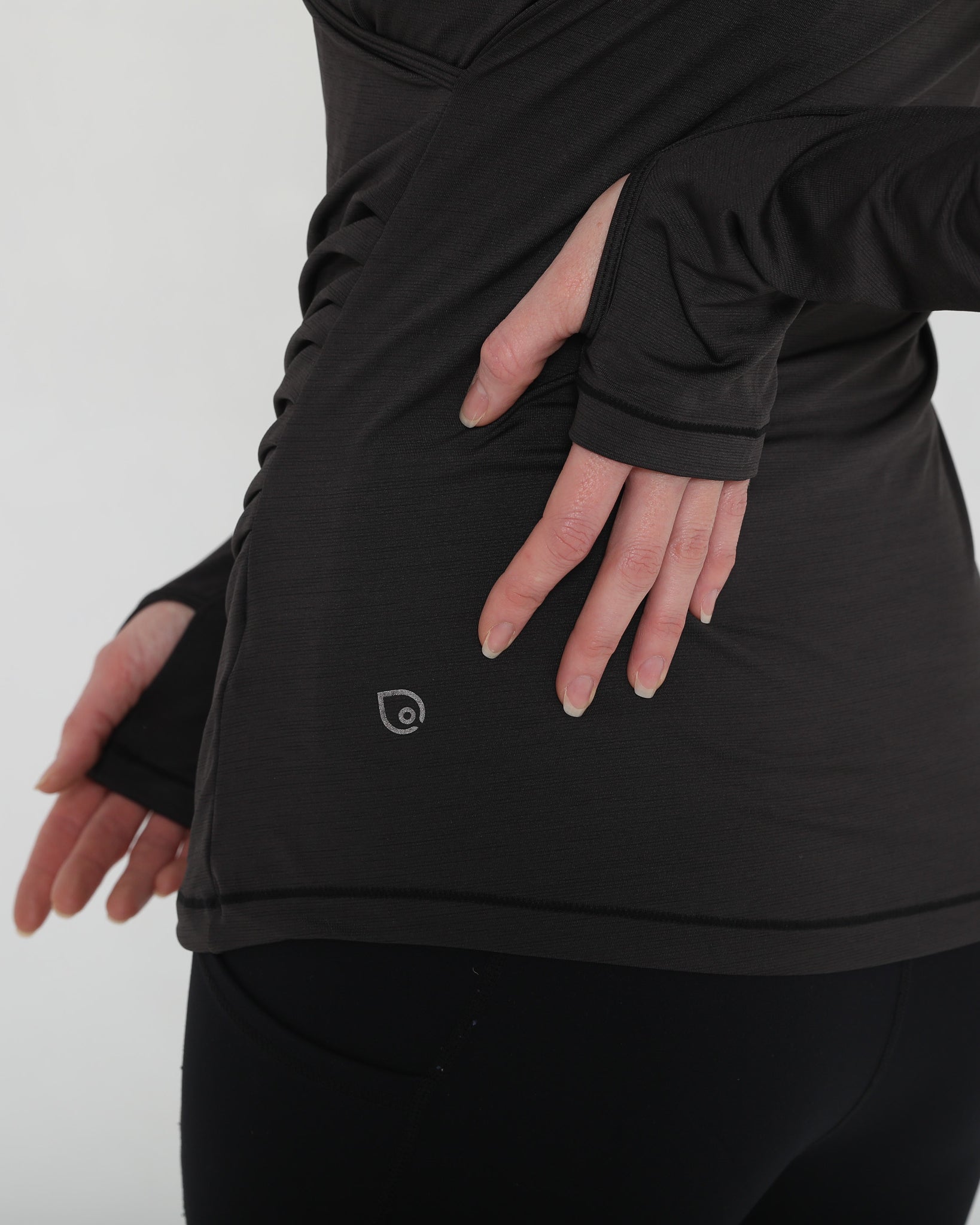 Crossover nursing and pregnancy top long sleeve, Sweat & Milk