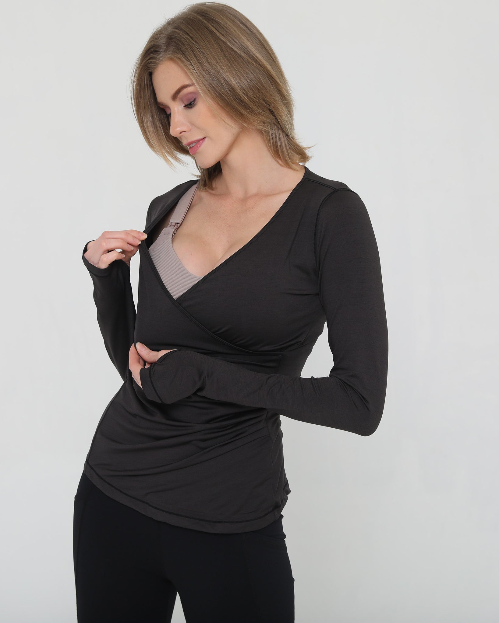 Crossover nursing and pregnancy top long sleeve, Sweat & Milk
