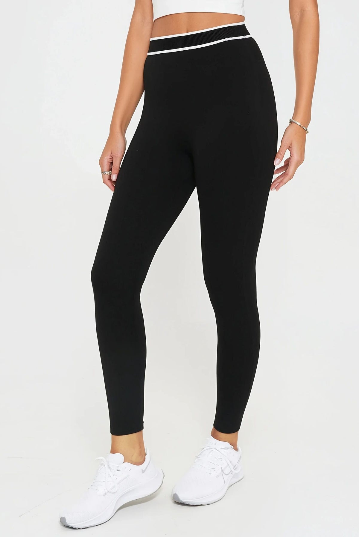 postpartum legging tummy control_side shot