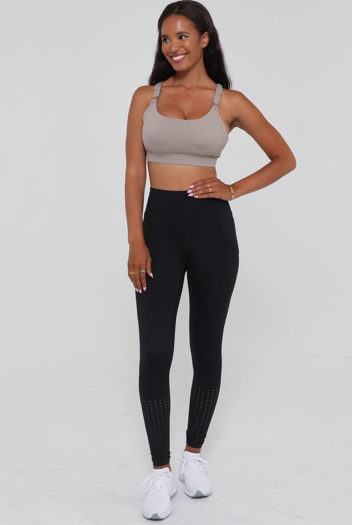 Oceane 2 Medium nursing sports bra, gravel, sweat and milk