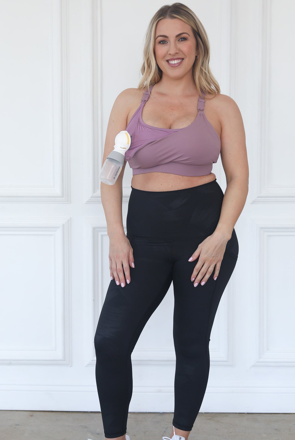 Océane exclusively hands free pumping sports bra,Nursing sports Bra, strappy back, adjustable shoulder straps, adjustable back closure, Sweat and Milk