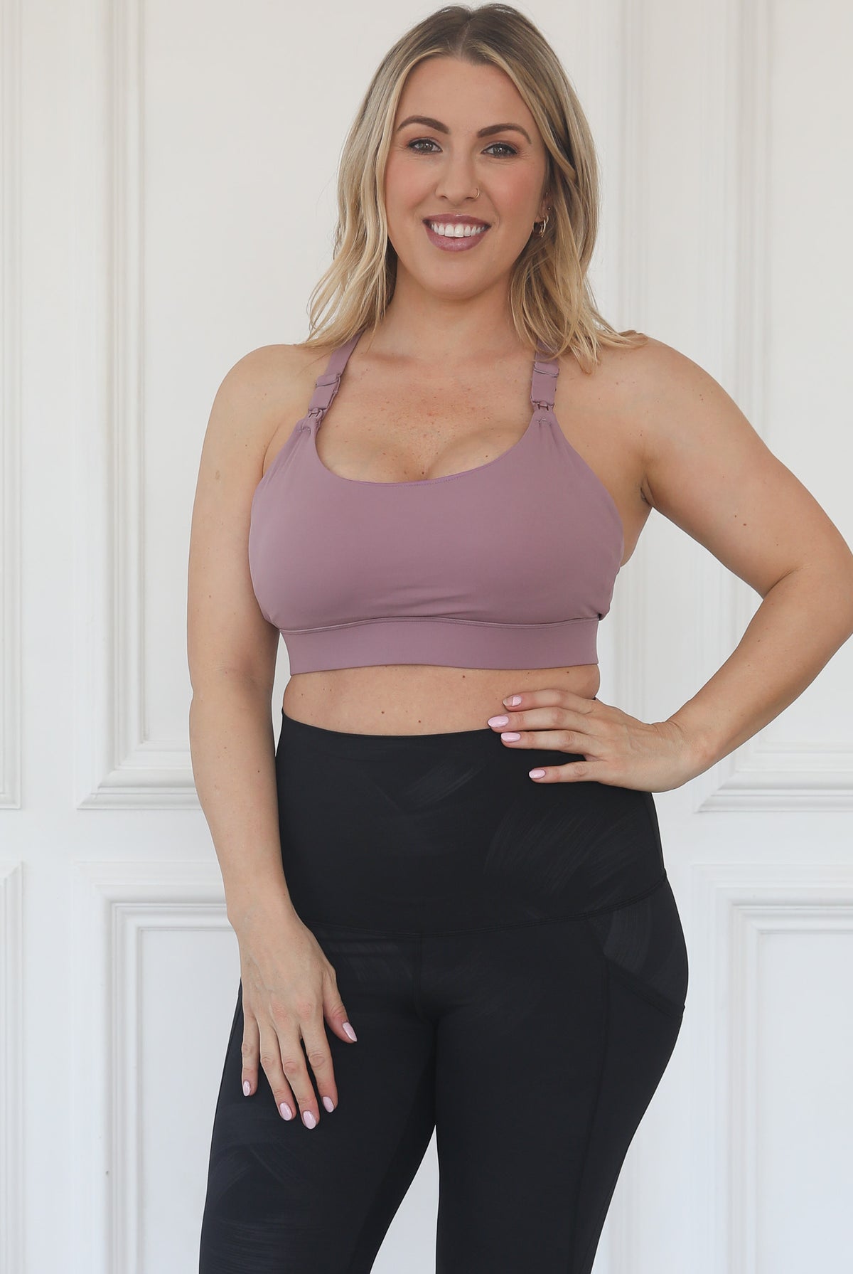 Océane exclusively hands free pumping sports bra,Nursing sports Bra, strappy back, adjustable shoulder straps, adjustable back closure, Sweat and Milk