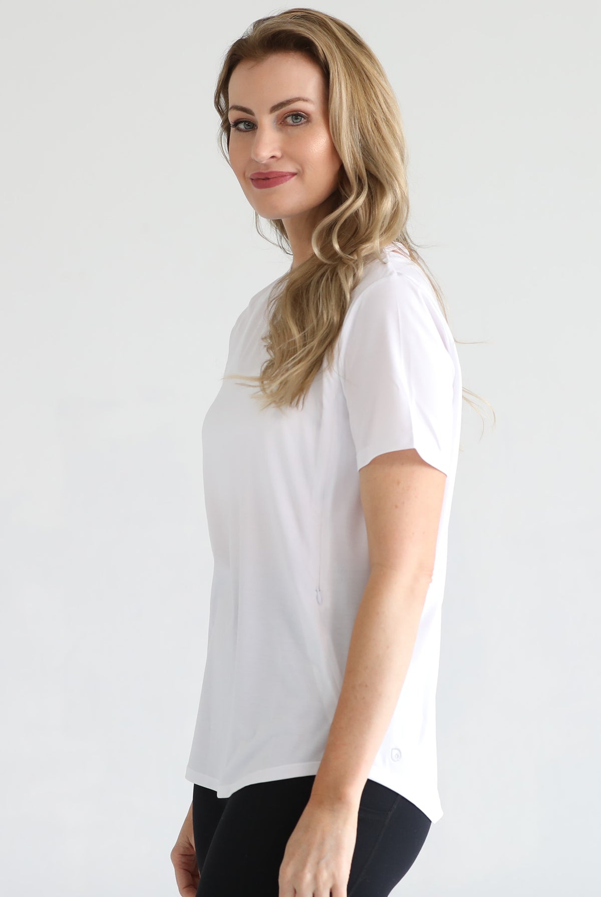 Harper nursing Tee with zippers, loose fit, sweat and milk