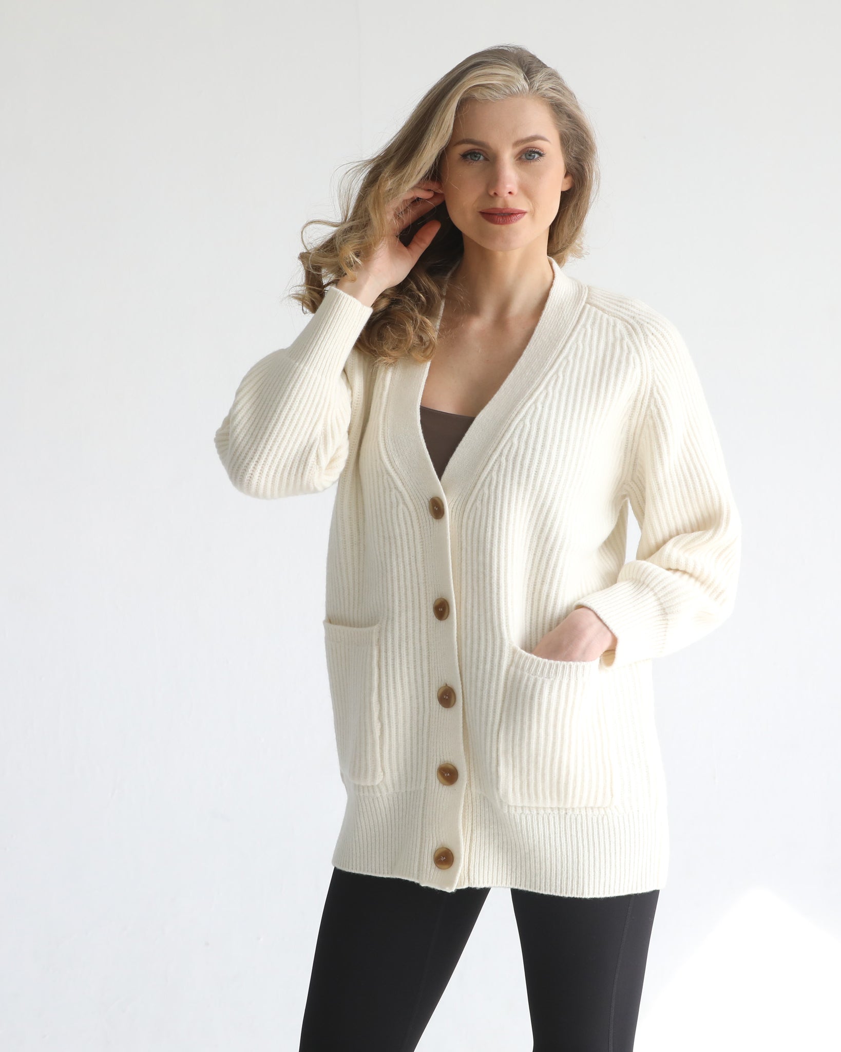 Wool oversized cardigan with pocket
