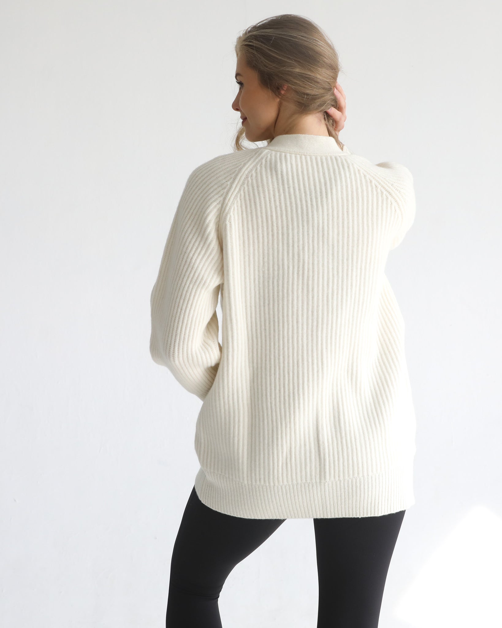 Wool oversized cardigan with pocket