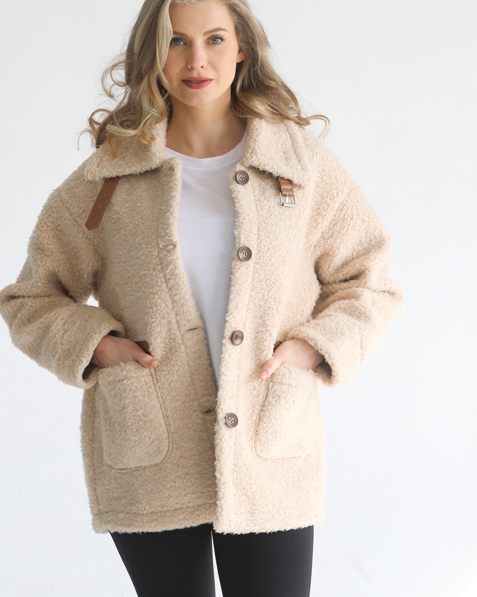 Sherpa jacket, sweat and milk