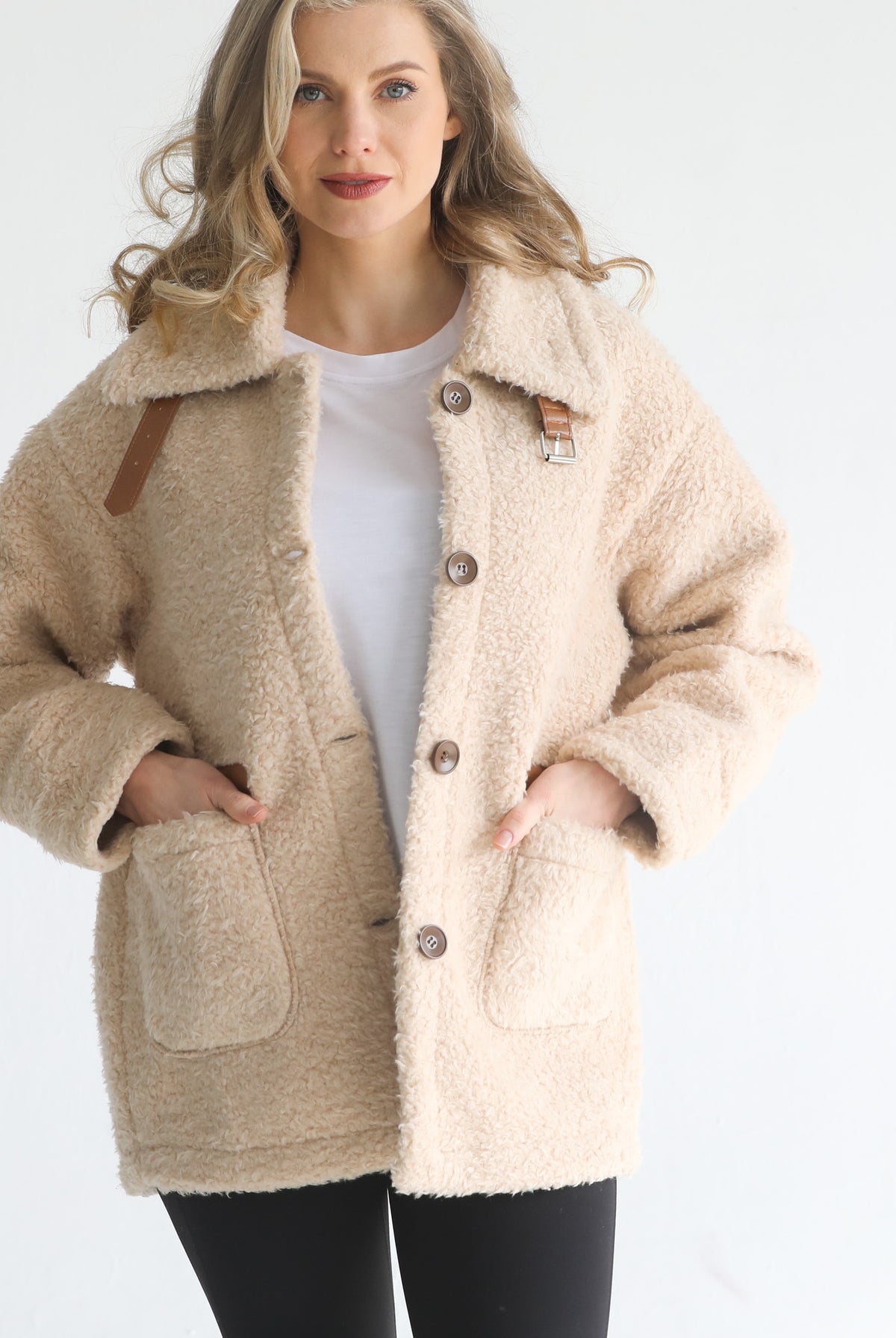 Sherpa jacket, sweat and milk