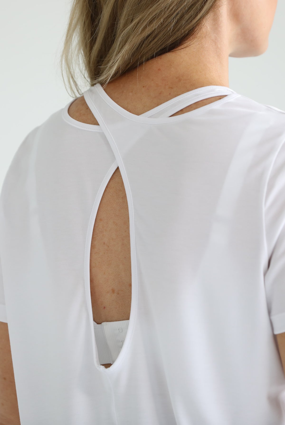 Harper nursing Tee with zippers, loose fit, sweat and milk