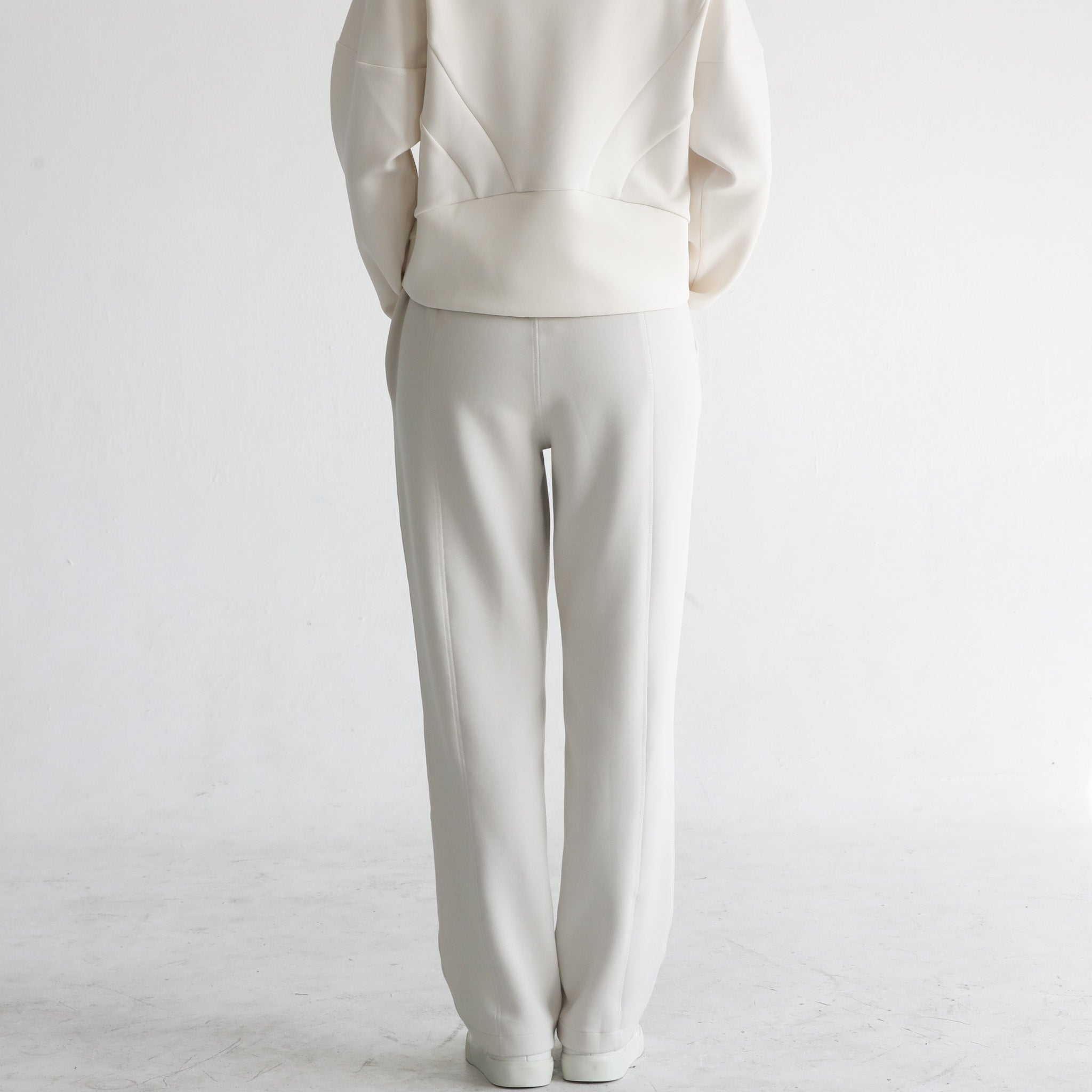 wide legged pants, sweat and milk