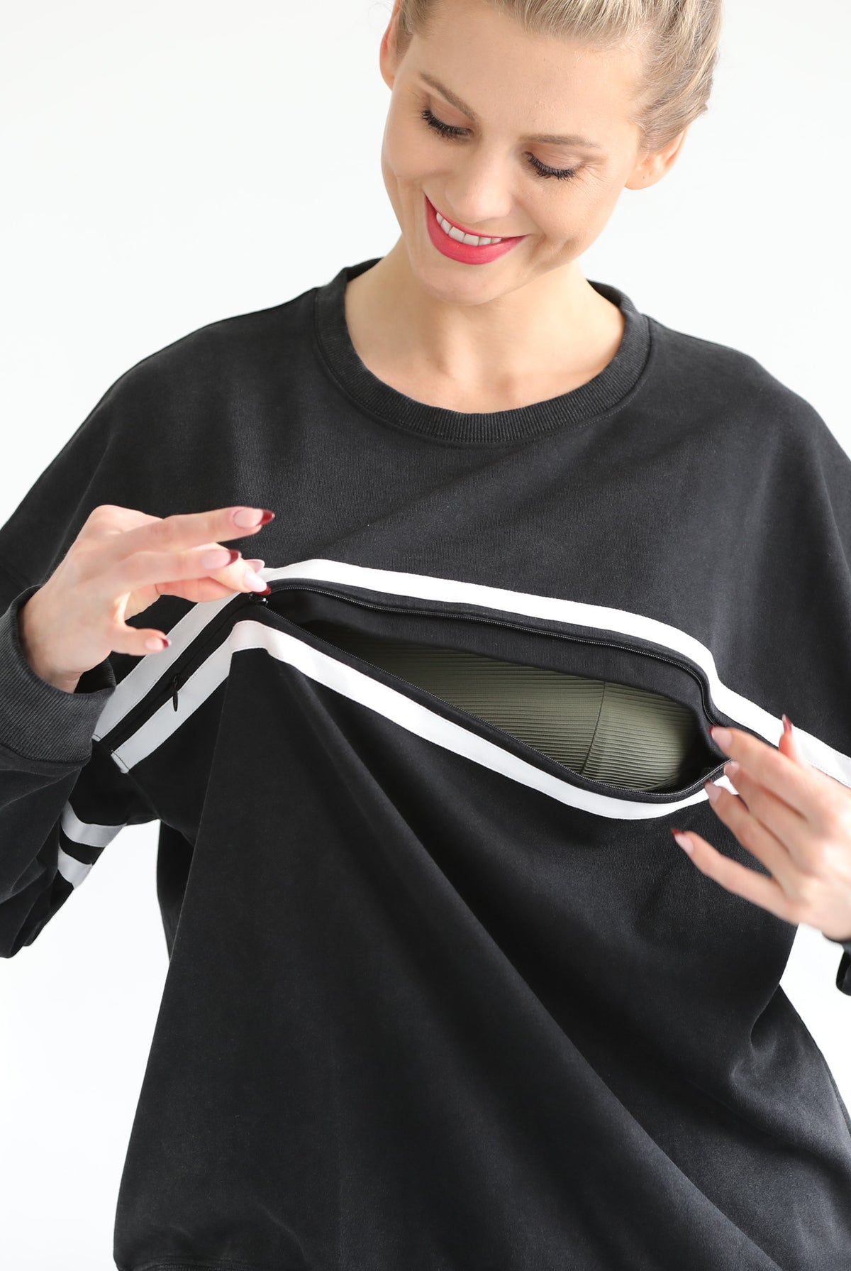 slouchy oversized nursing sweatshirt, sweat and milk