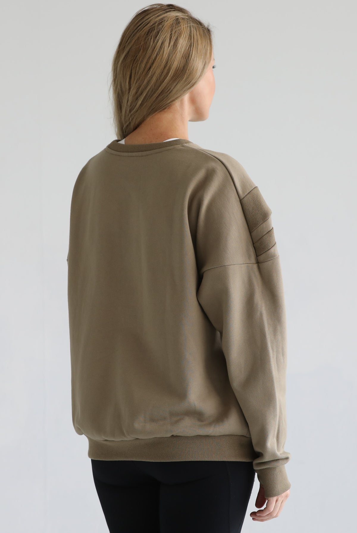 Oversized nursing sweatshirt with zippers, sweat and milk