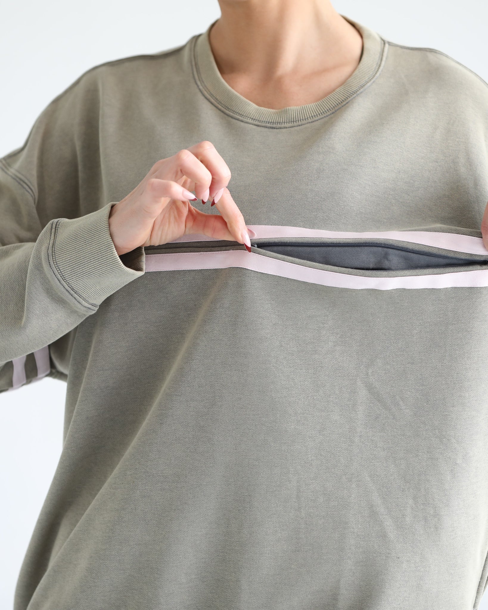 slouchy oversized nursing sweatshirt, sweat and milk