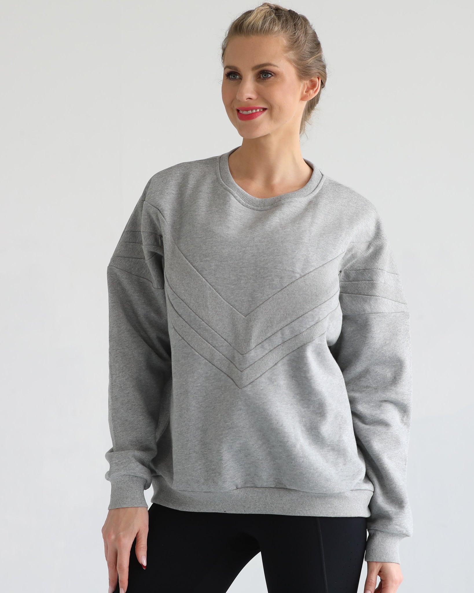 Oversized nursing pregnancy sweatshirt with zippers, sweat and milk