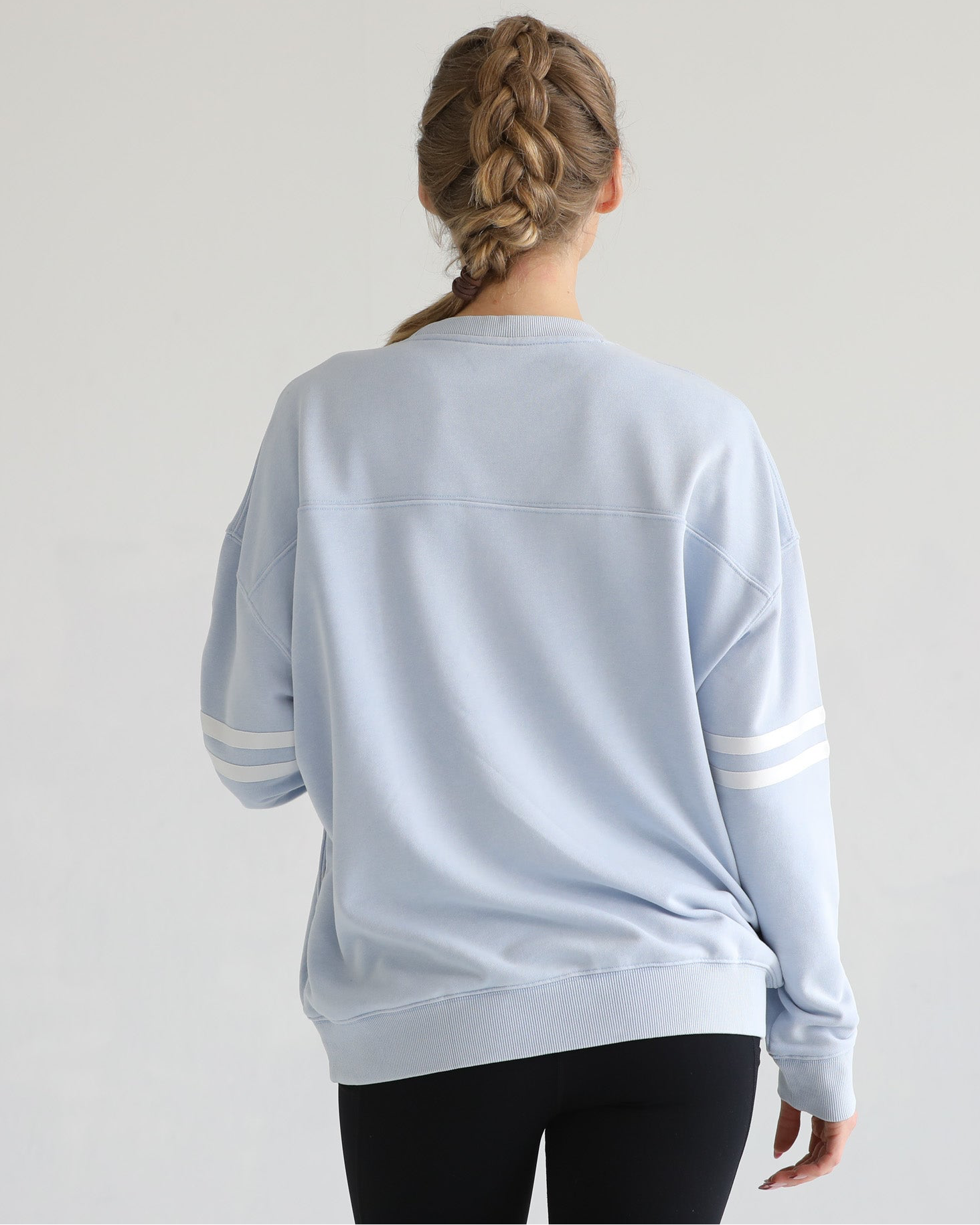 Sloucy oversized nursing sweatshirt with zippers and pockets, sweat and milk
