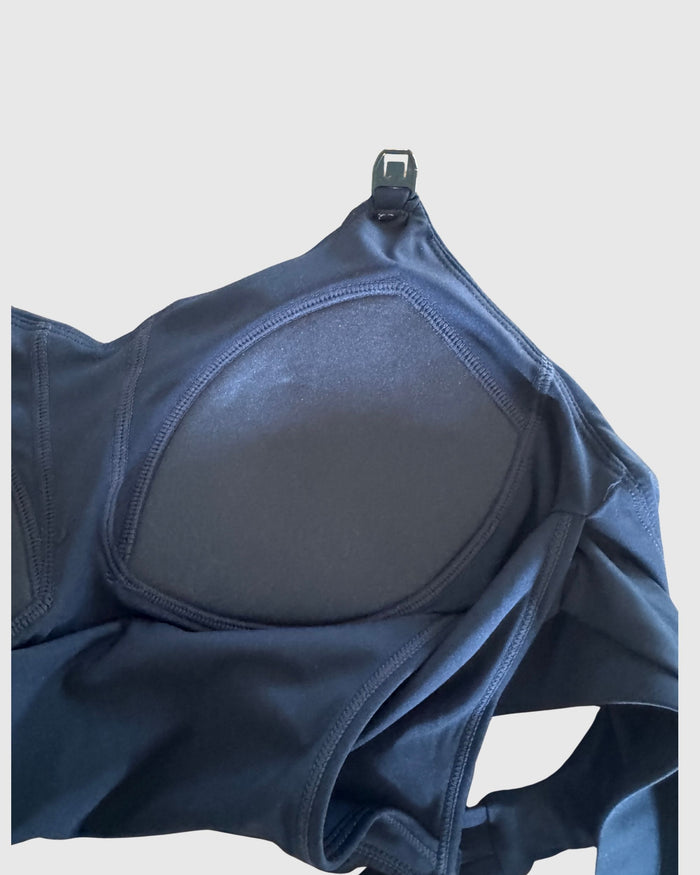 Inside view of the sewn-in cup