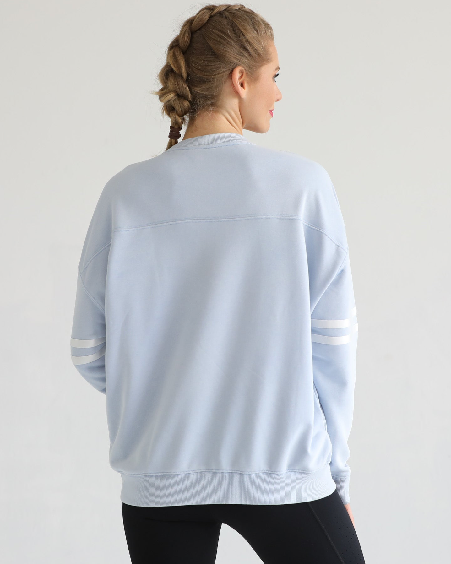 Sloucy oversized nursing sweatshirt with zippers and pockets, sweat and milk