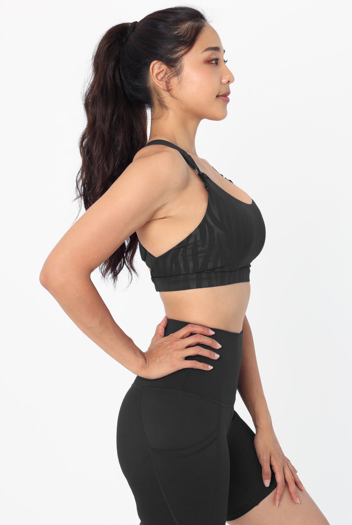 Venice 2 High Impact Nursing and pumping Sports Bra, clip down nursing bra, large cups, adjustable, tiger, Sweat and Milk