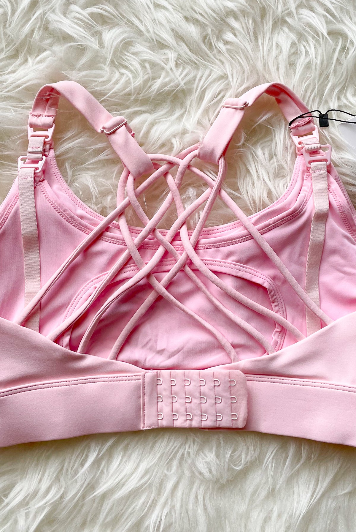 Océane 4 Nursing sports Bra, hands free pumping, blush, strappy back, adjustable, big chested, supportive