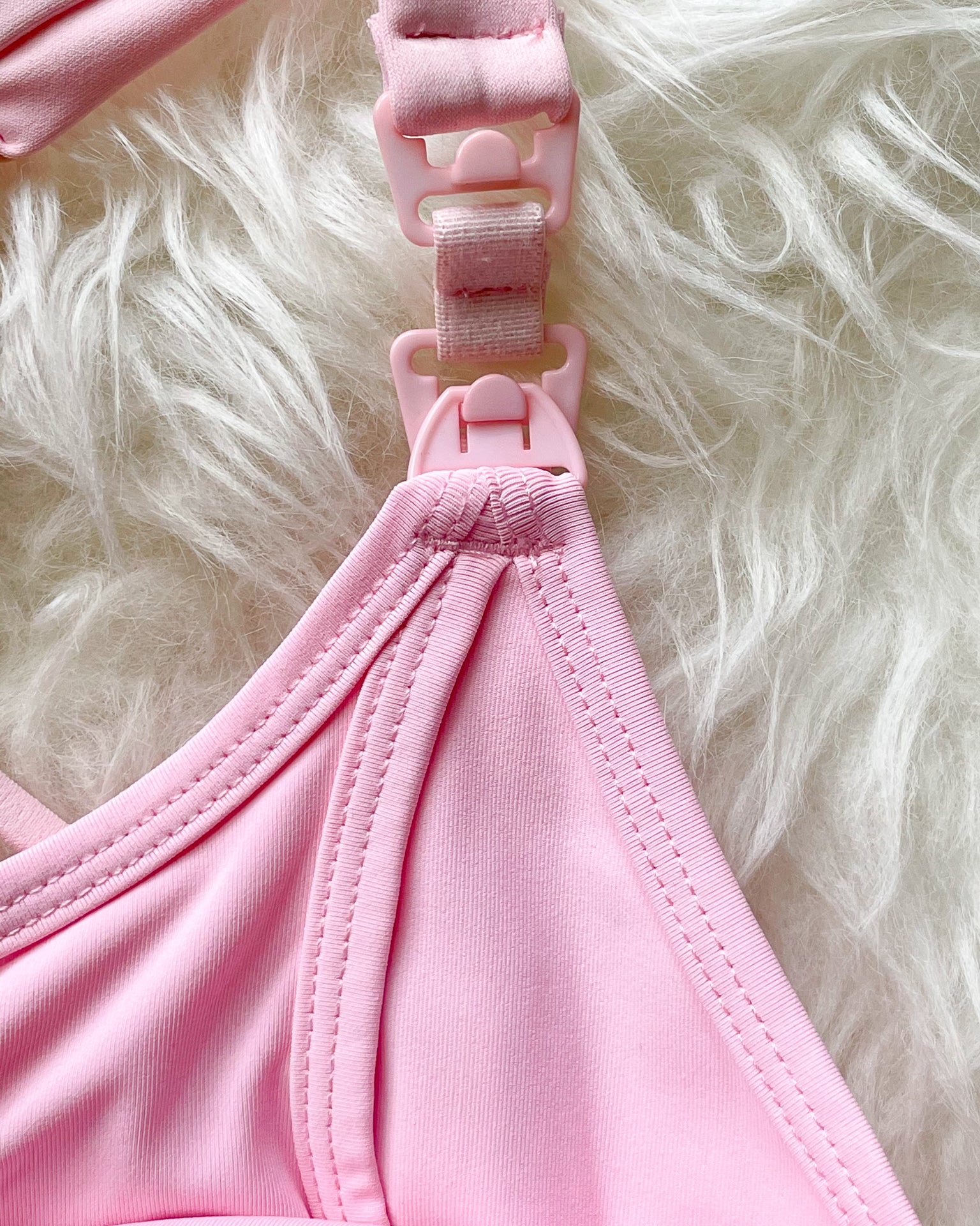 Océane 4 Nursing sports Bra, hands free pumping, blush, strappy back, adjustable, big chested, supportive