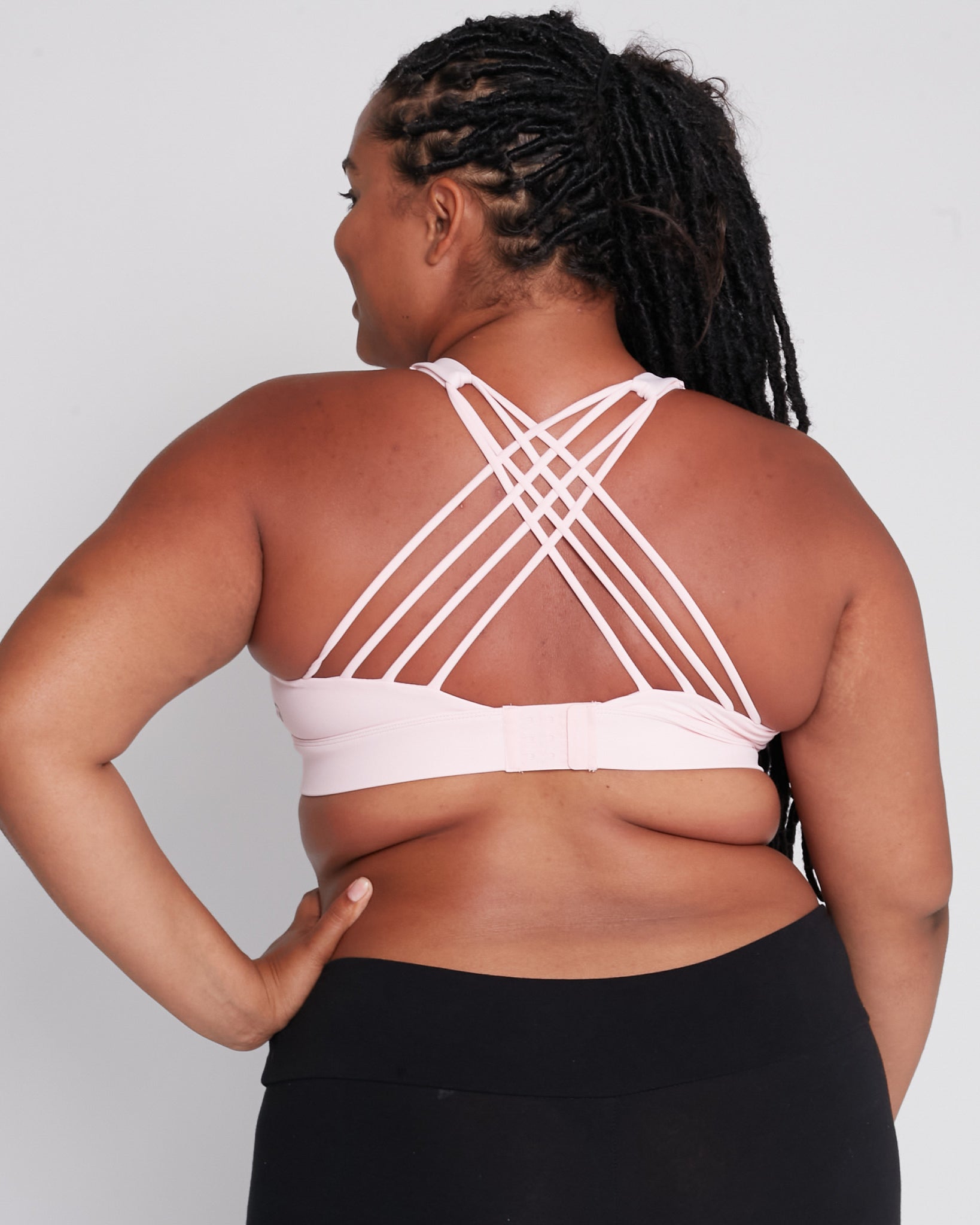 Océane 4 Nursing sports Bra, hands free pumping, blush, strappy back, adjustable, big chested, supportive