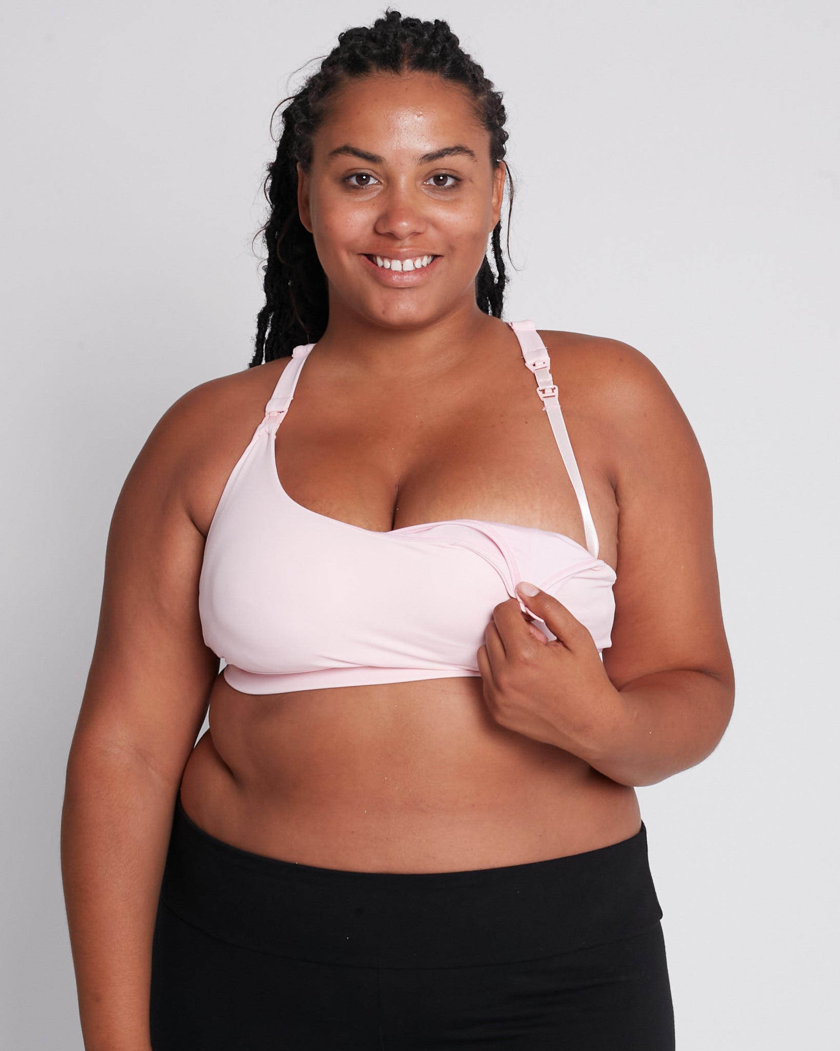 Océane 4 Nursing sports Bra, hands free pumping, blush, strappy back, adjustable, big chested, supportive