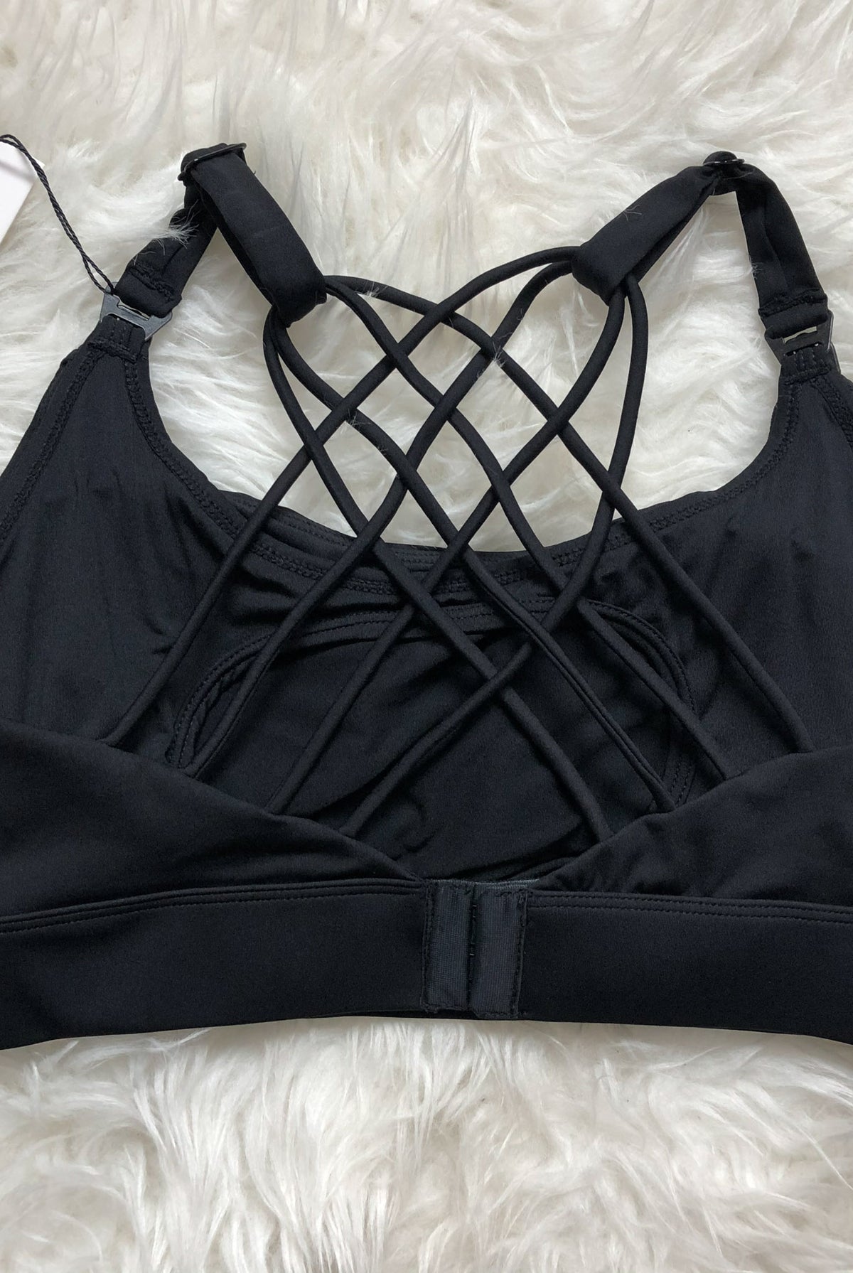 Océane exclusively hands free pumping sports bra,Nursing sports Bra, strappy back, adjustable shoulder straps, adjustable back closure