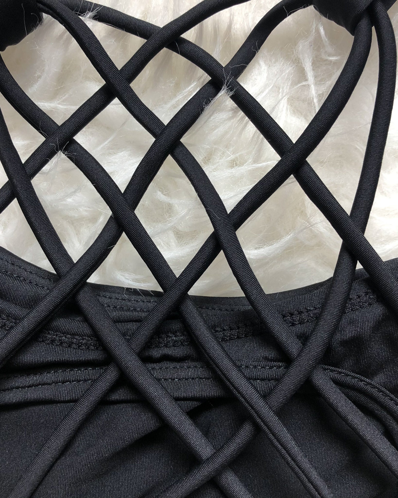 Océane exclusively hands free pumping sports bra,Nursing sports Bra, clip down nursing, hands free pumping, strappy back, adjustable shoulder straps, adjustable back closure