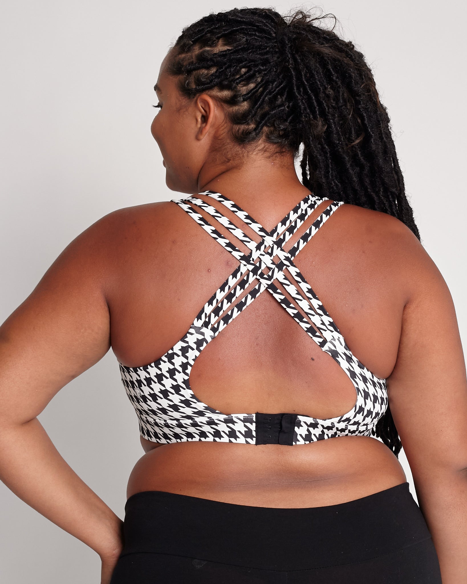Chloe 4 running high impact nursing & pumping sports bra, large chest, big cups, sweat and milk