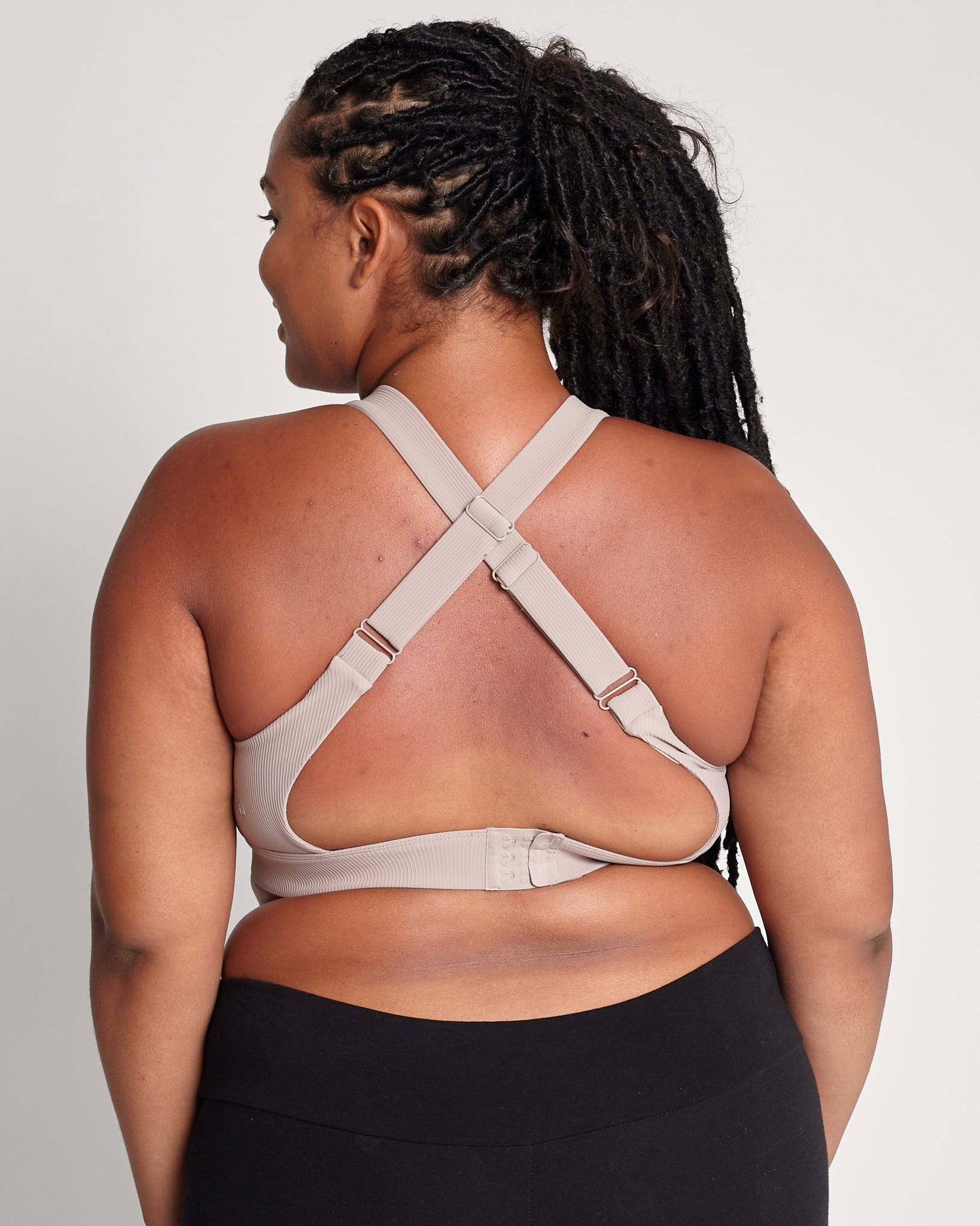 Venice high impact nursing and pumping sports bra, large chest, big cups, sweat and milk