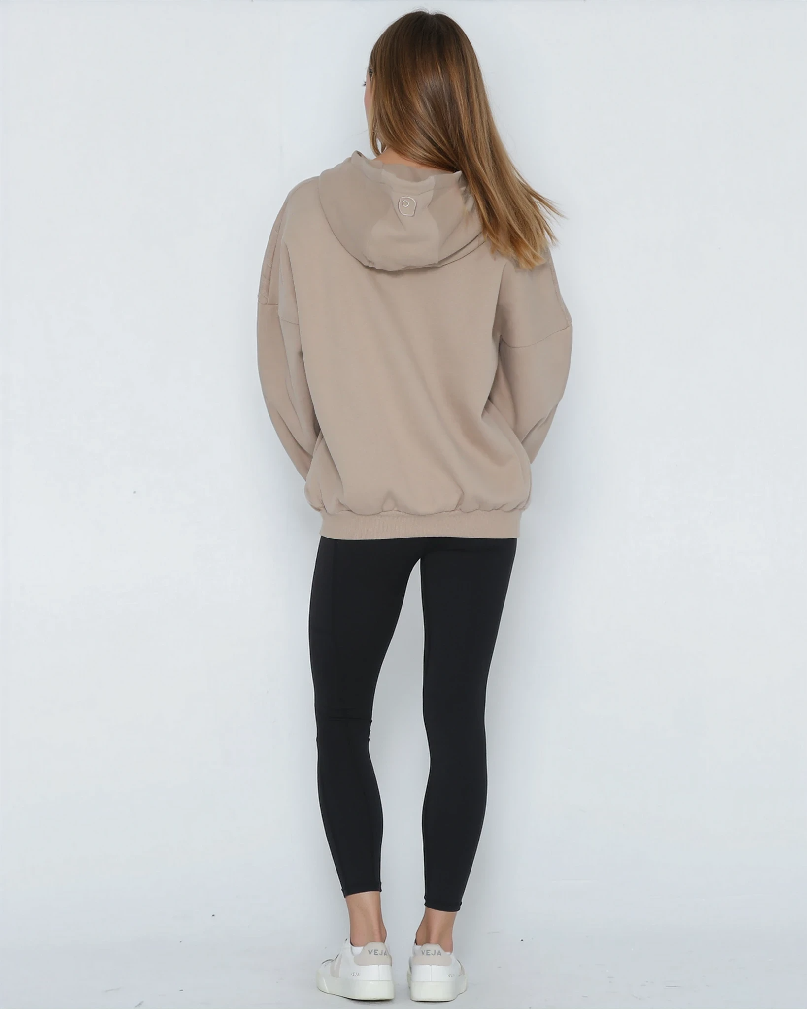 Nursing hoodie, oversized, organic cotton, invisible zipper, sweat and milk, back shot, full body