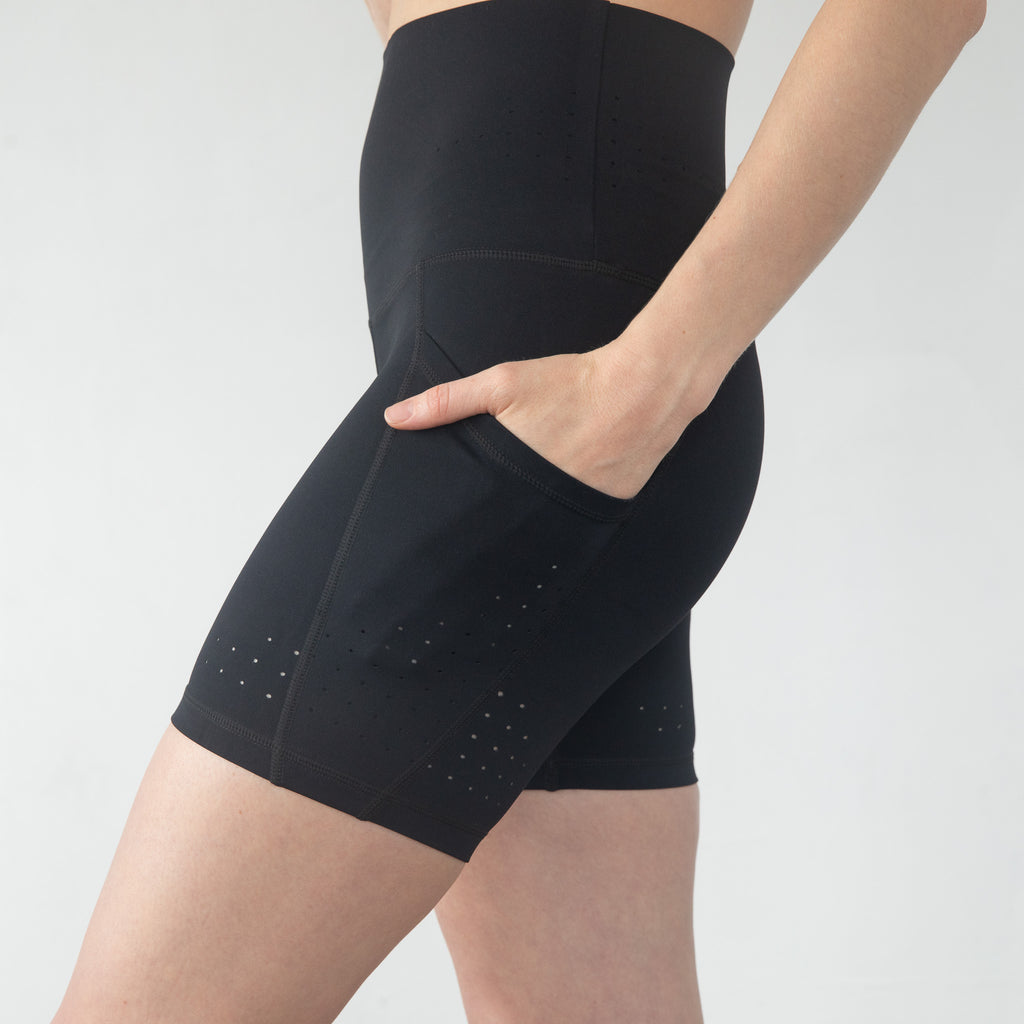 Scallop Ultra High Waisted Tummy Control Postpartum Legging 25'' (Noir)