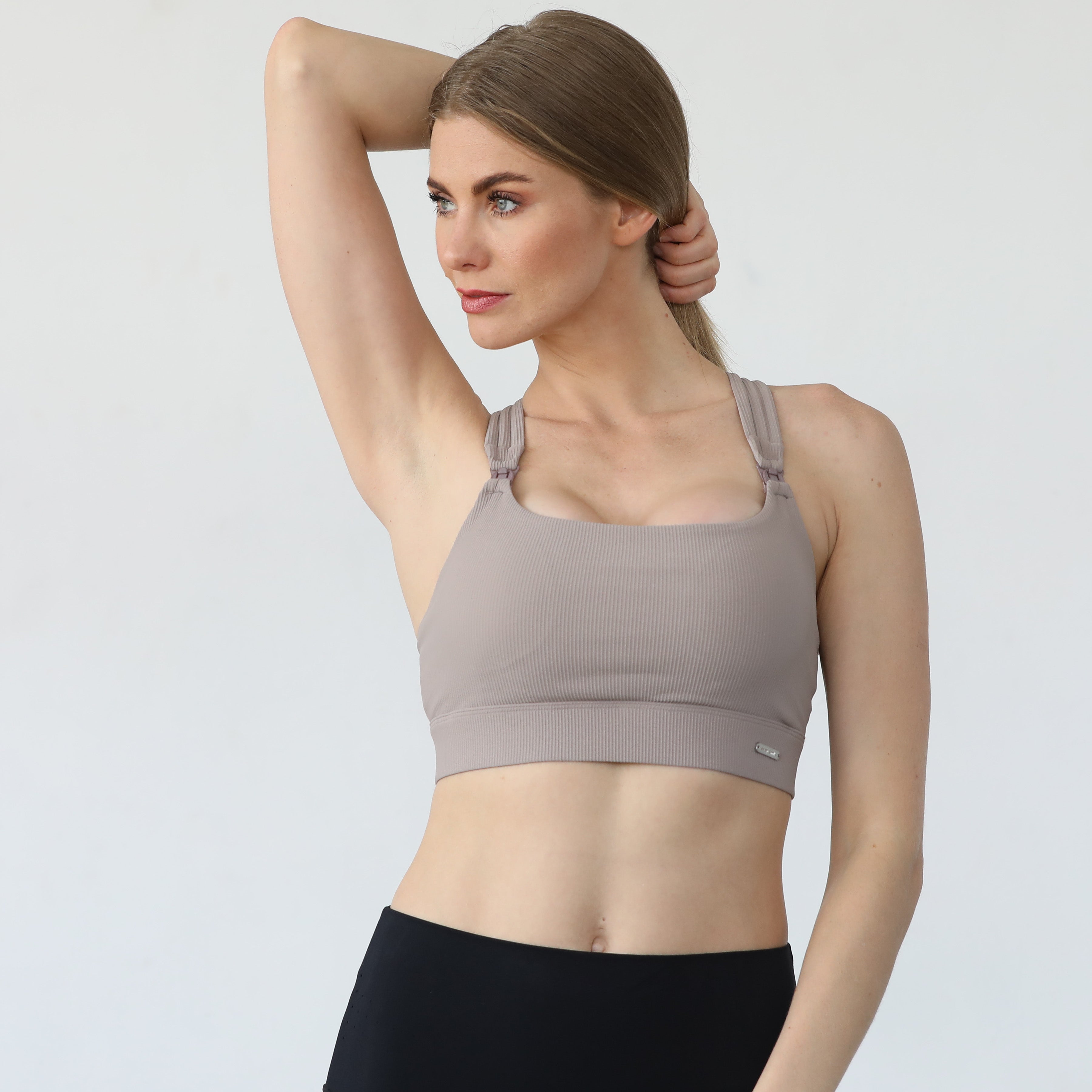 Chloe 4 running nursing and pumping sports bra, ribbed chai, sweat and milk