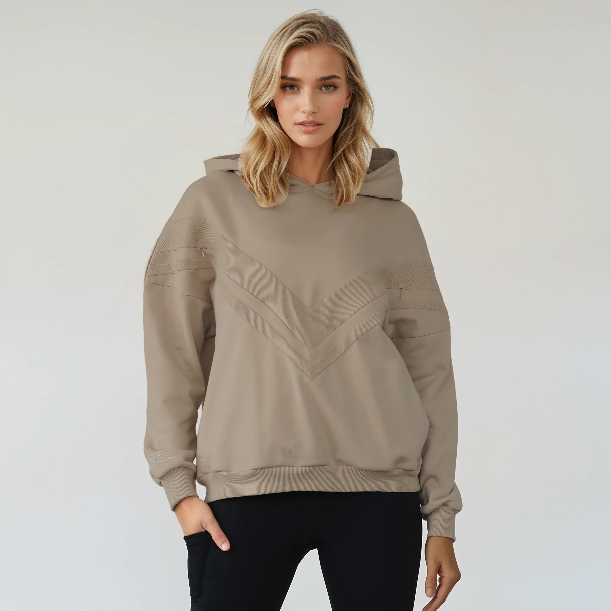 Nursing hoodie, oversized, organic cotton, invisible zipper, sweat and milk, front shot 