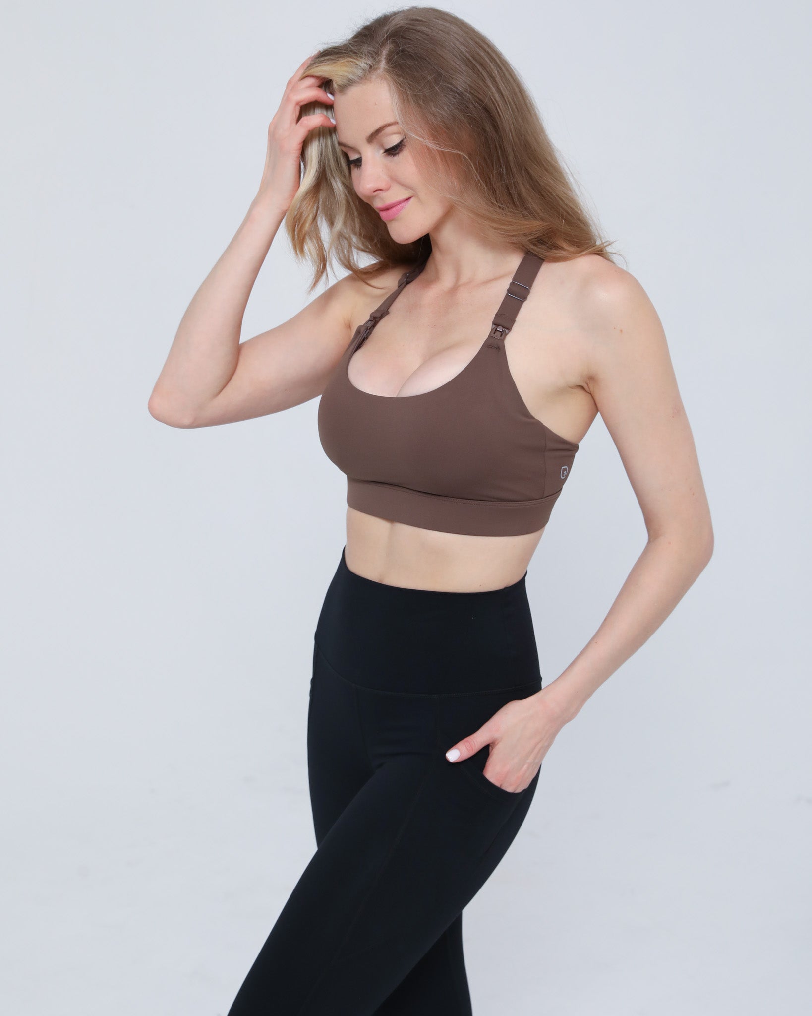 Oceane 4 Medium support nursing sports bra, espresso, sweat and milk
